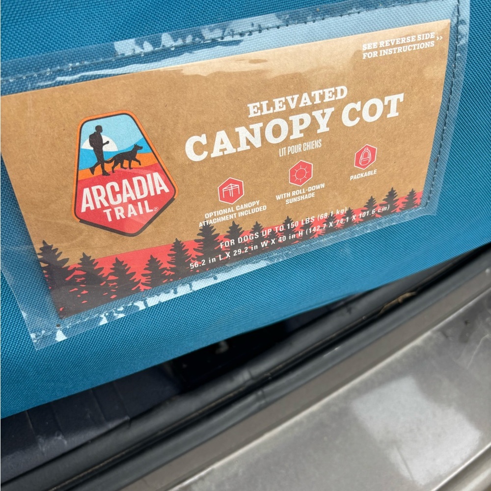 Arcadia Trail Elevated Canopy Cot